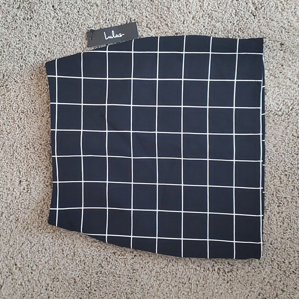 Lulu's black windowpane mini skirt size s